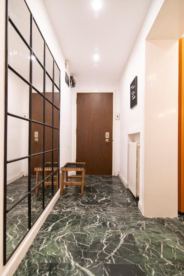 Amazing New Flat City Center Bukarest Eksteriør billede